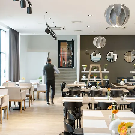 Ibis Styles Hotell 3*