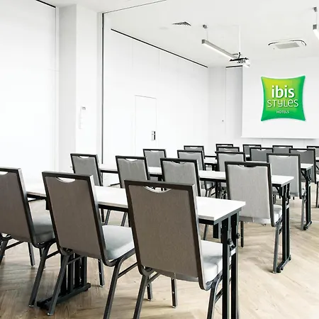 Ibis Styles Hotell 3*