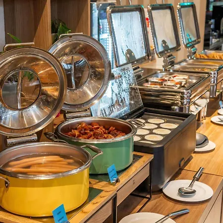 酒店 Ibis Styles 谢德尔采