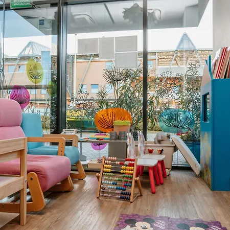 Ibis Styles Седльце
